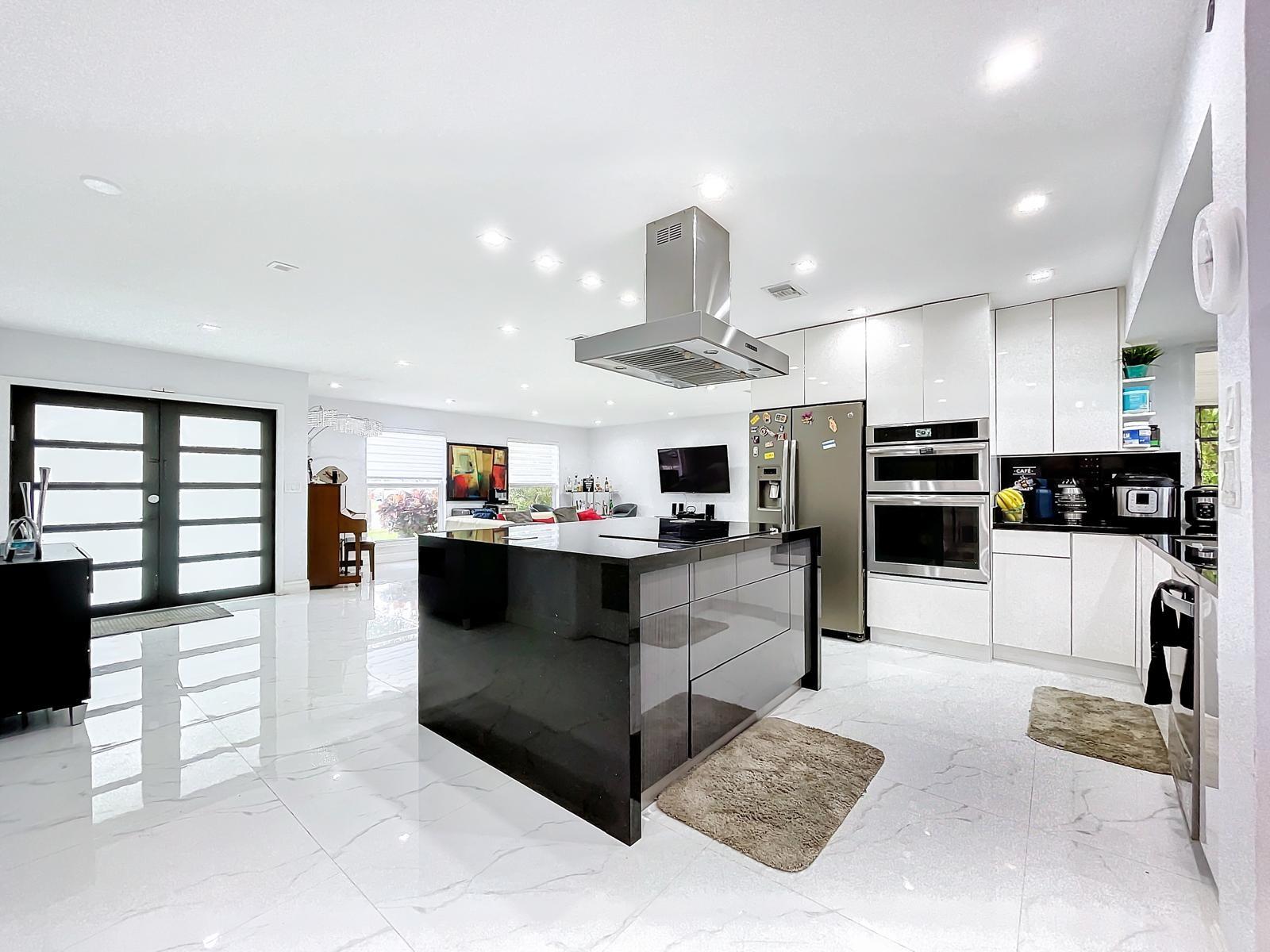 Sunrise Golf Village Sec - Residential Lease