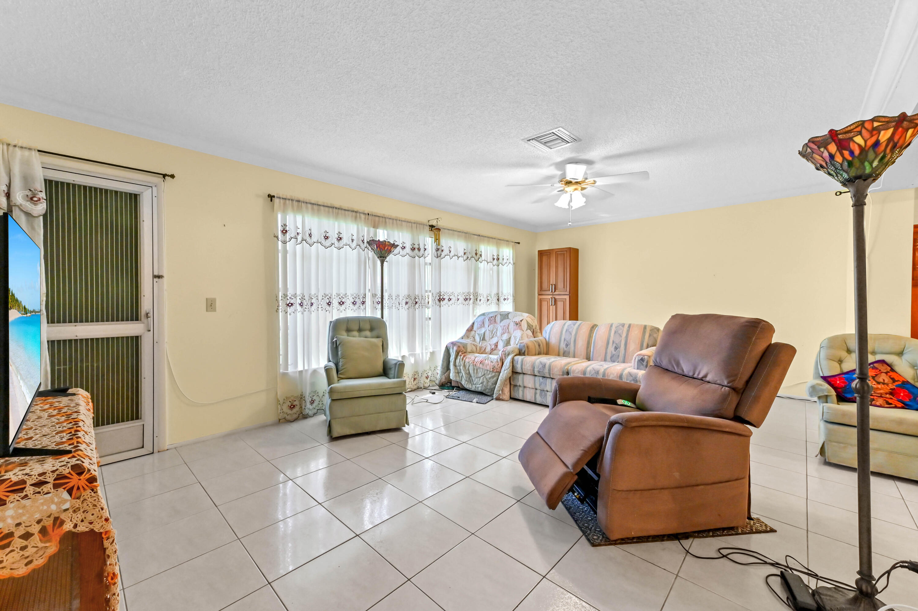 5800 Fernley Drive W Apt 14