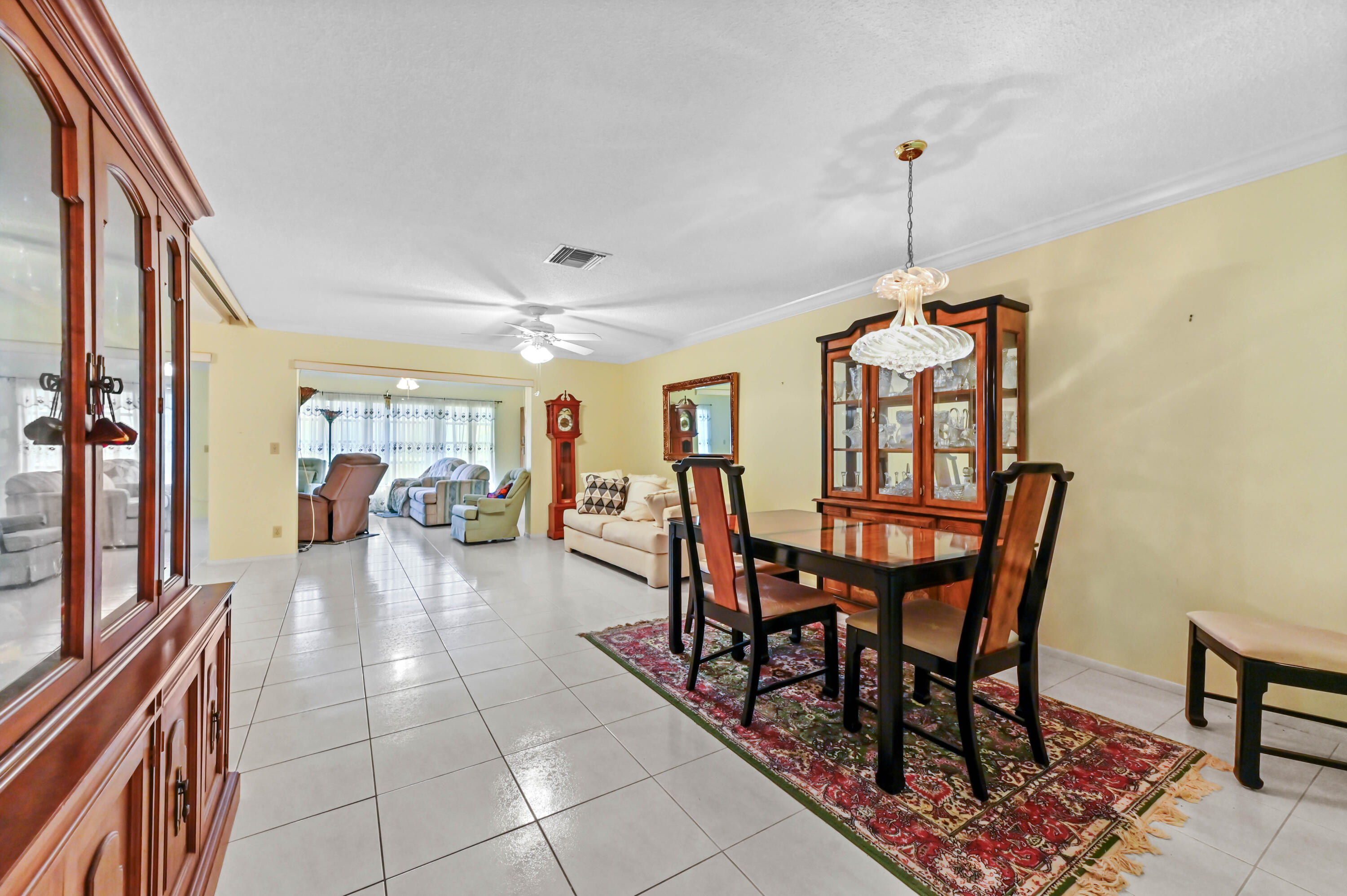 CRESTHAVEN TOWNHOMES - Residential