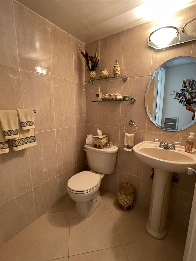 RANDALL TERRACE - Residential