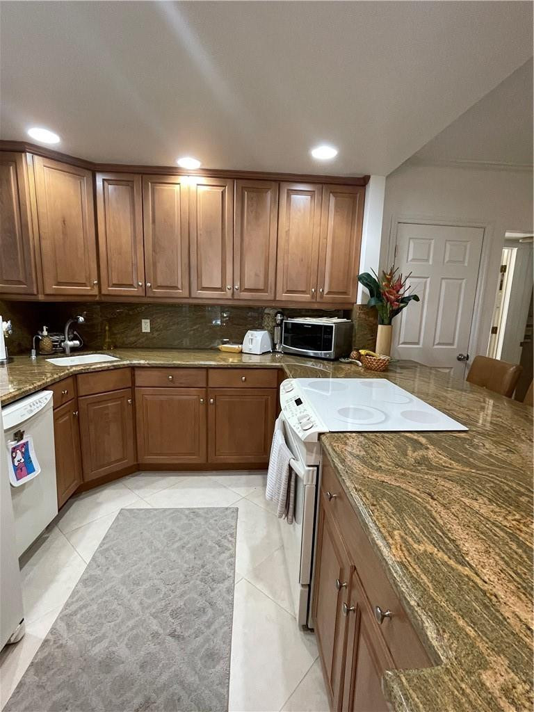 RANDALL TERRACE - Residential