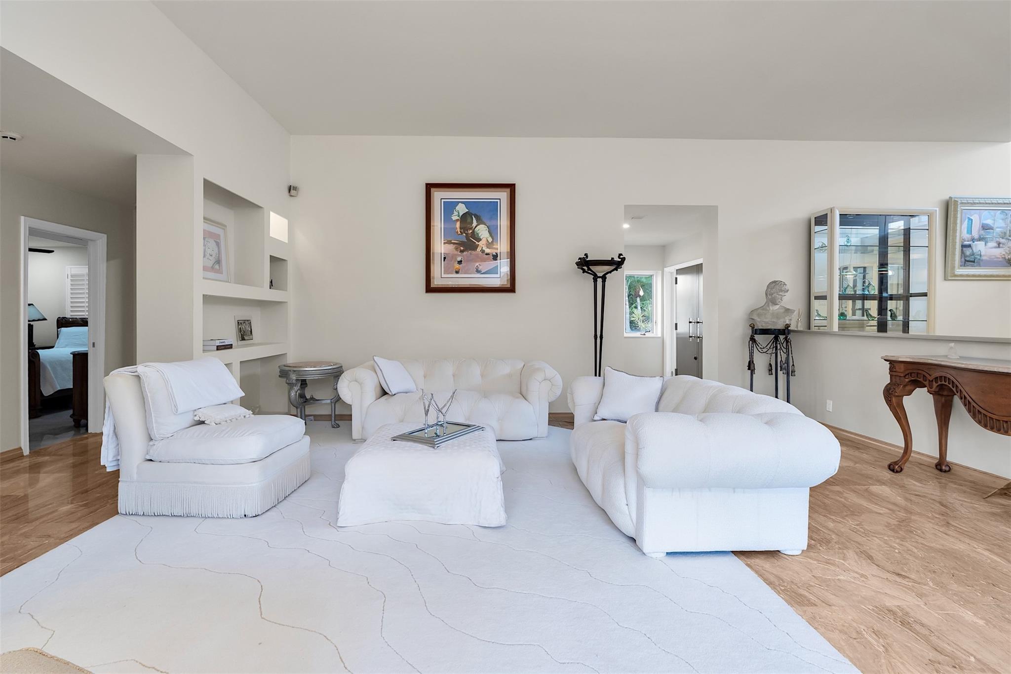 18 Nurmi Dr