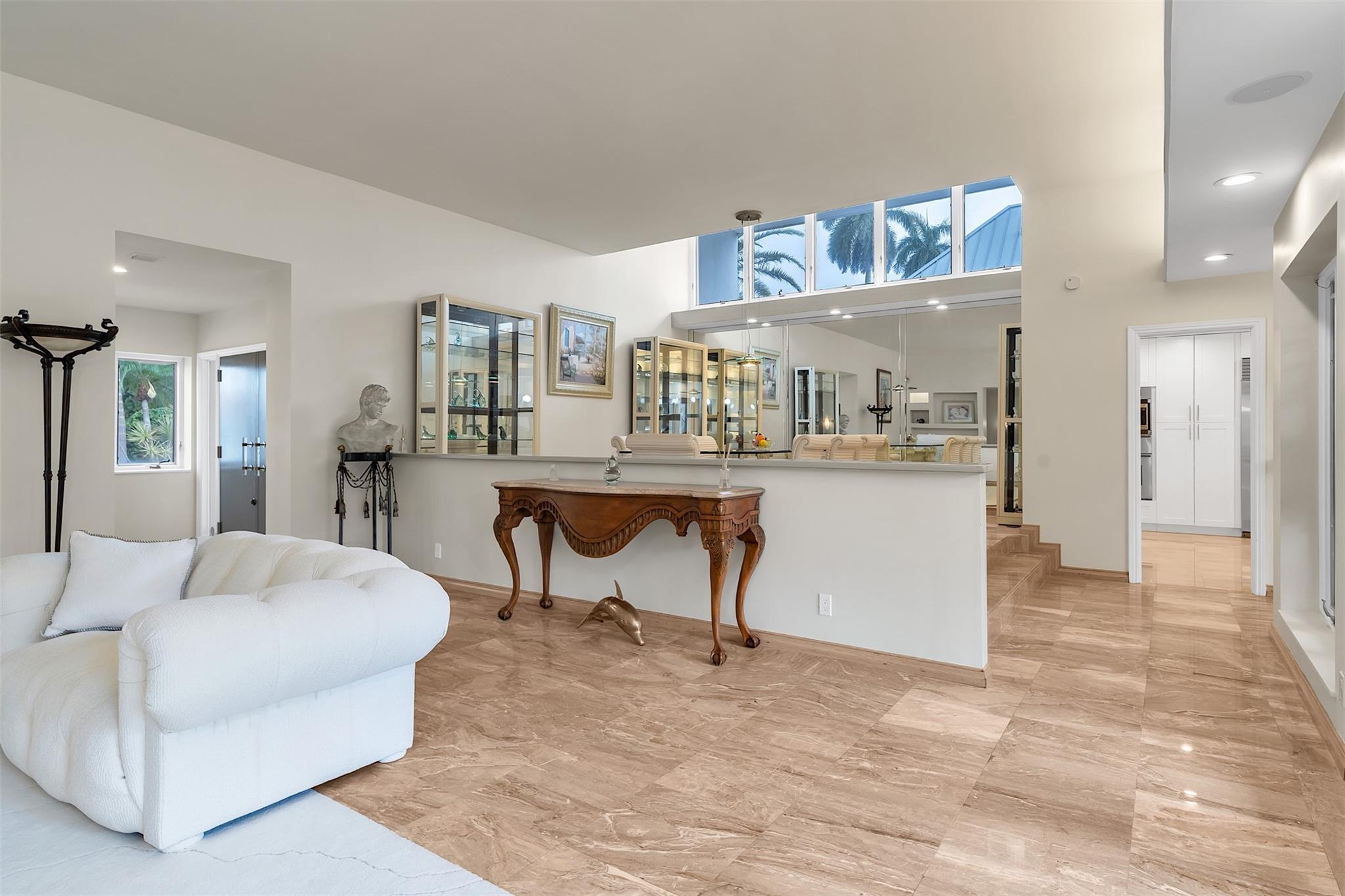 18 Nurmi Dr