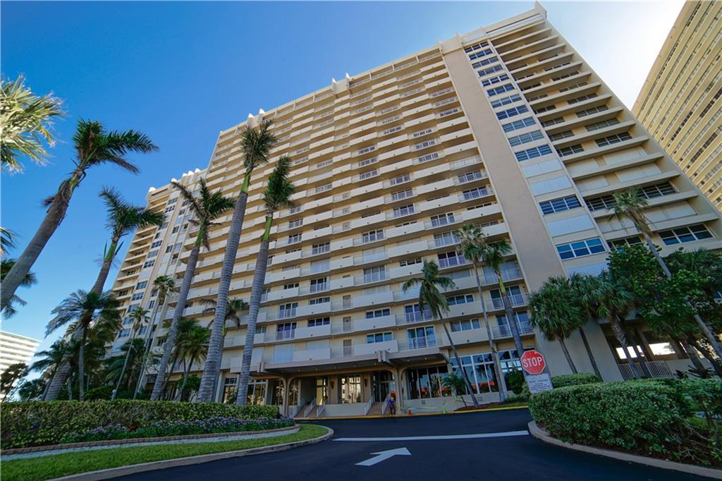 PLAZA EAST - Residential
