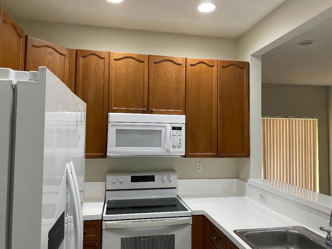 MERRICK PRESERVE - Residential Lease