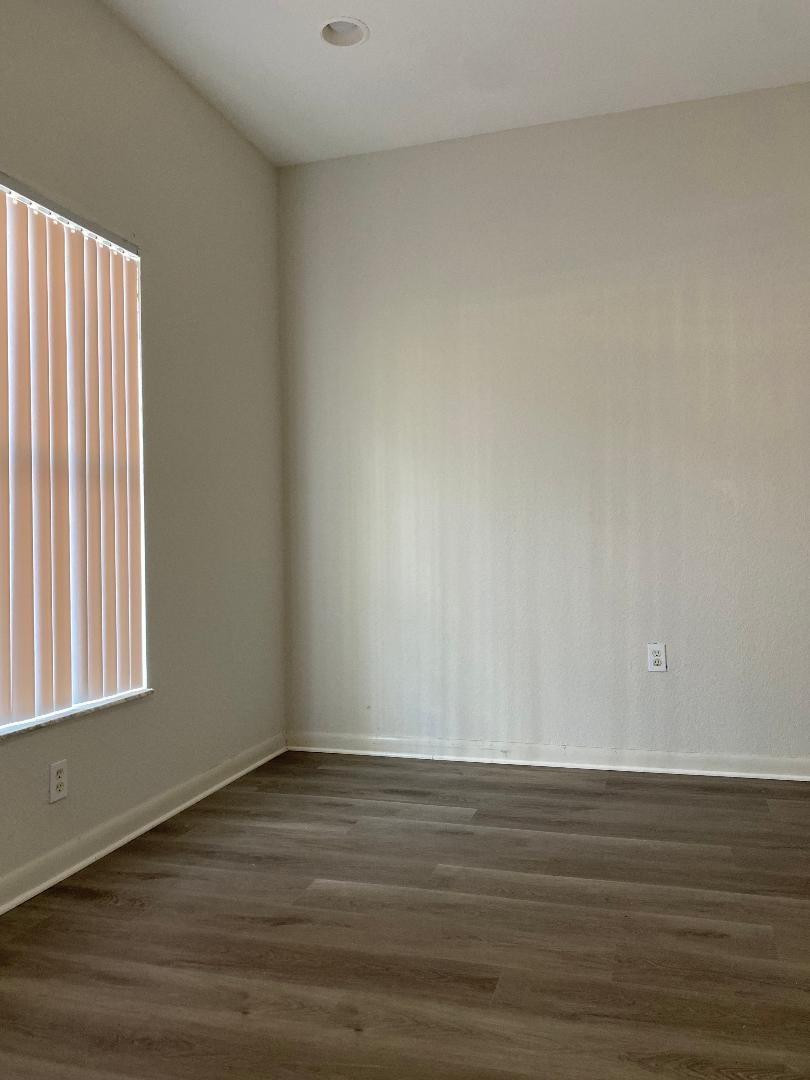 MERRICK PRESERVE - Residential Lease