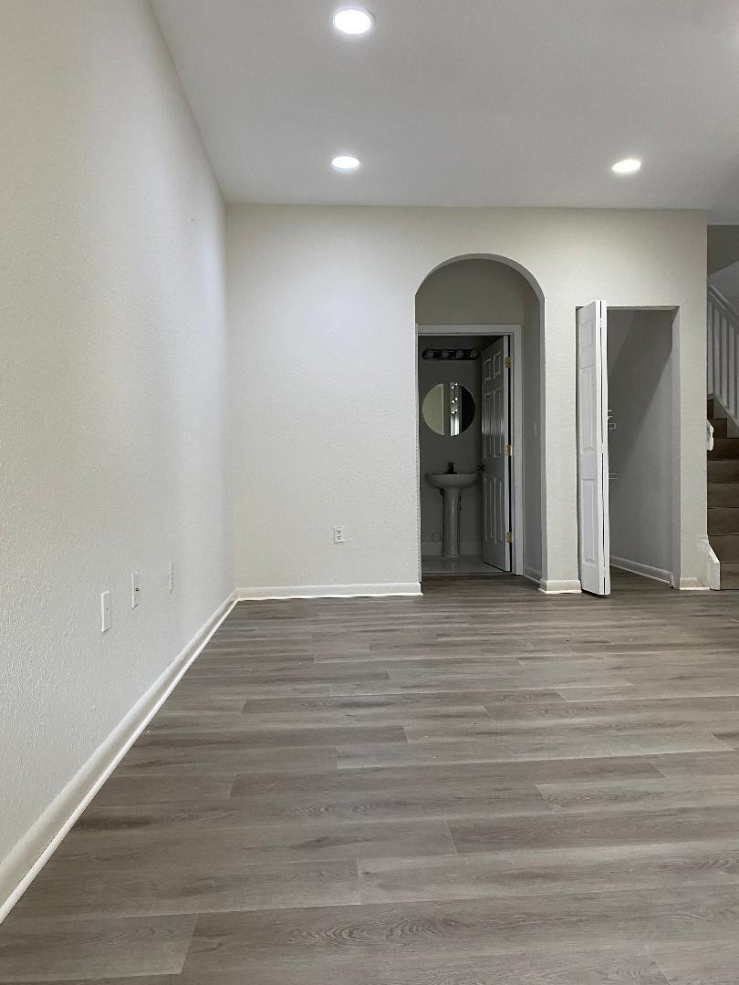 MERRICK PRESERVE - Residential Lease