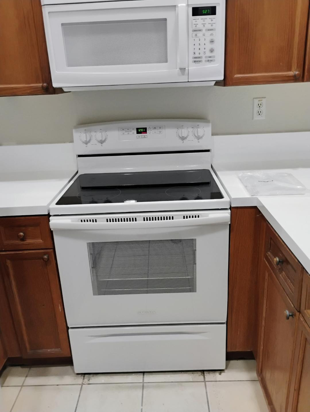 MERRICK PRESERVE - Residential Lease