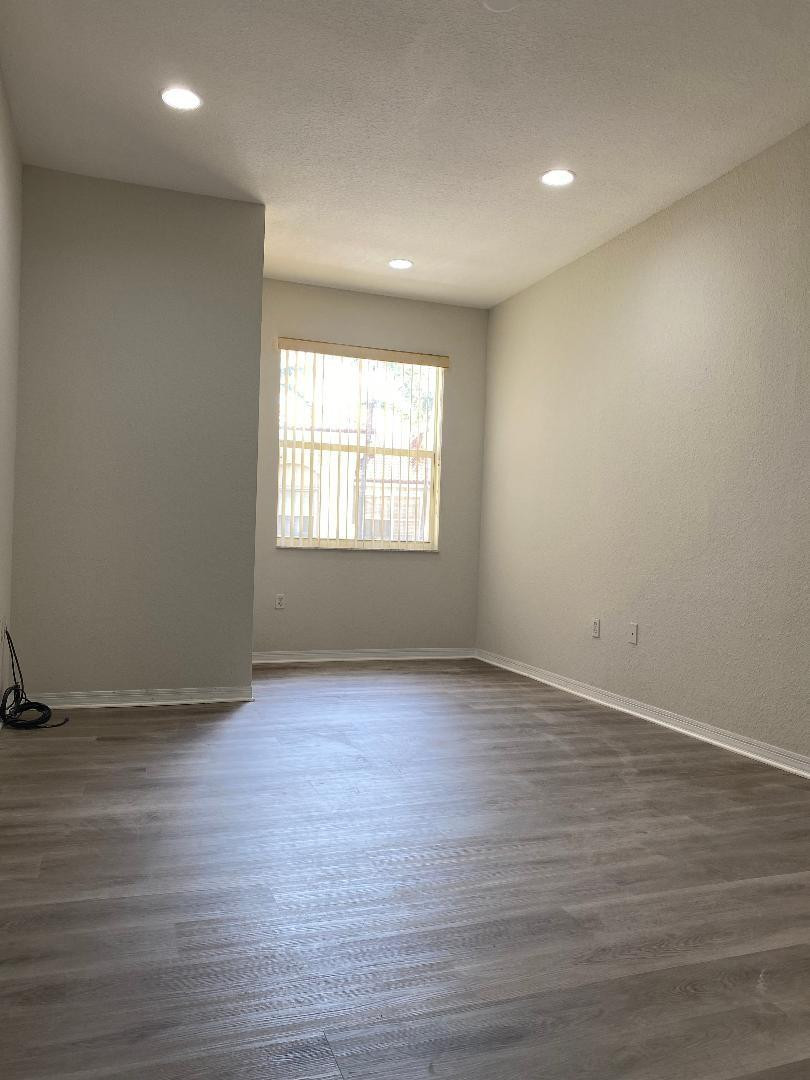 MERRICK PRESERVE - Residential Lease