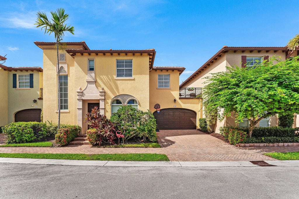 Photo of 115 VIA POINCIANA Lane, Boca Raton, FL 33487 (MLS # B26093265)