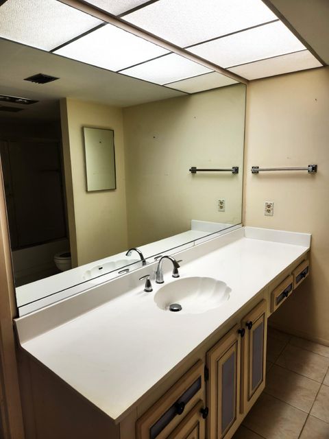 Tiny photo for 4501 Martinique Way #C2, Coconut Creek, FL 33066 (MLS # B26049612)