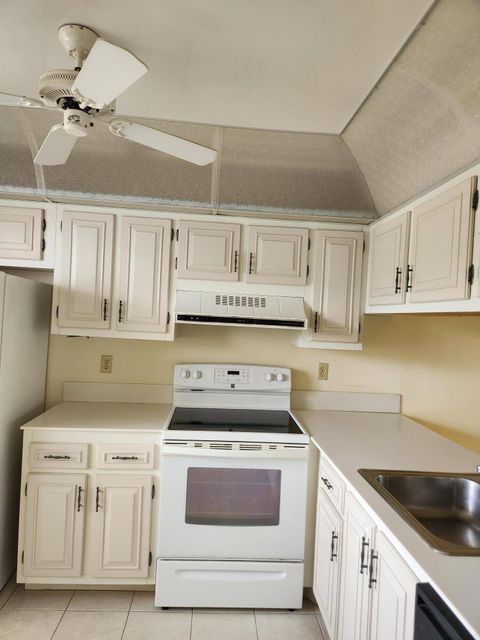 Tiny photo for 4501 Martinique Way #C2, Coconut Creek, FL 33066 (MLS # B26049612)