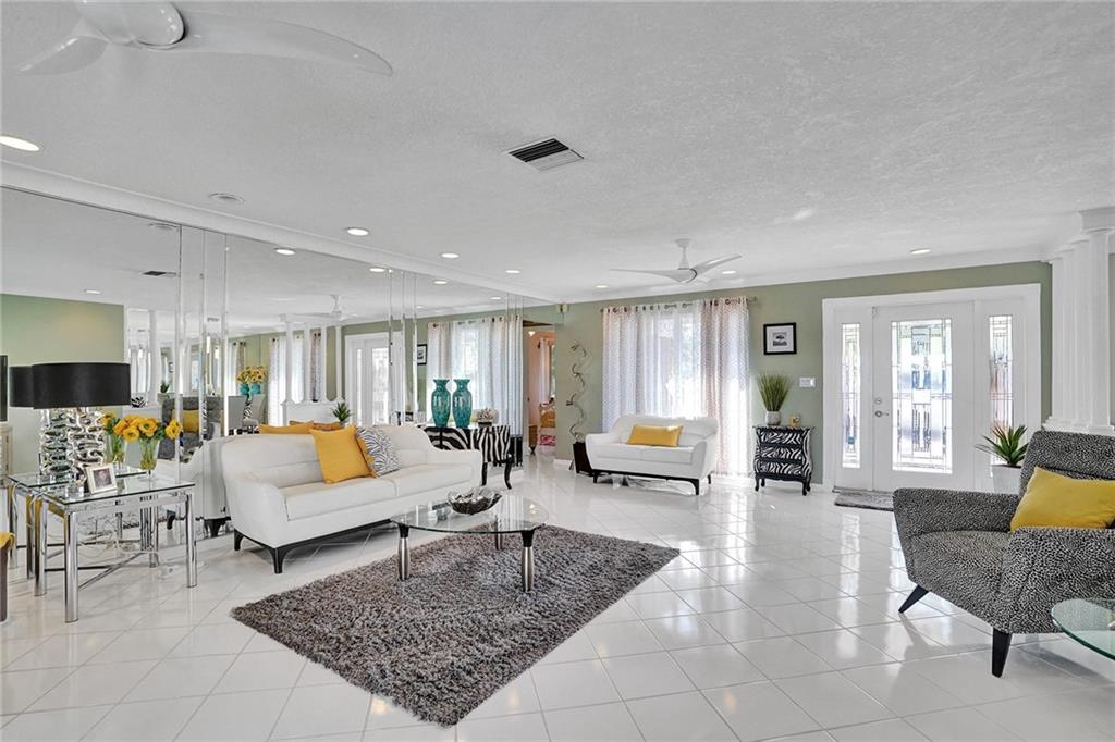 THE LANDINGS - Residential