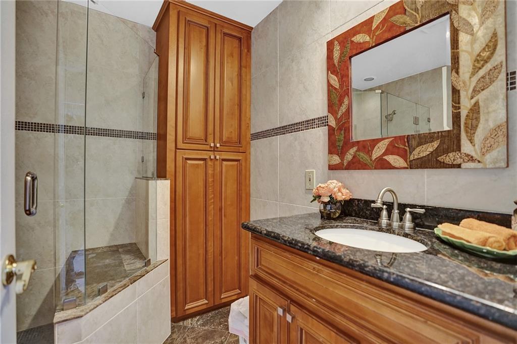 THE LANDINGS - Residential