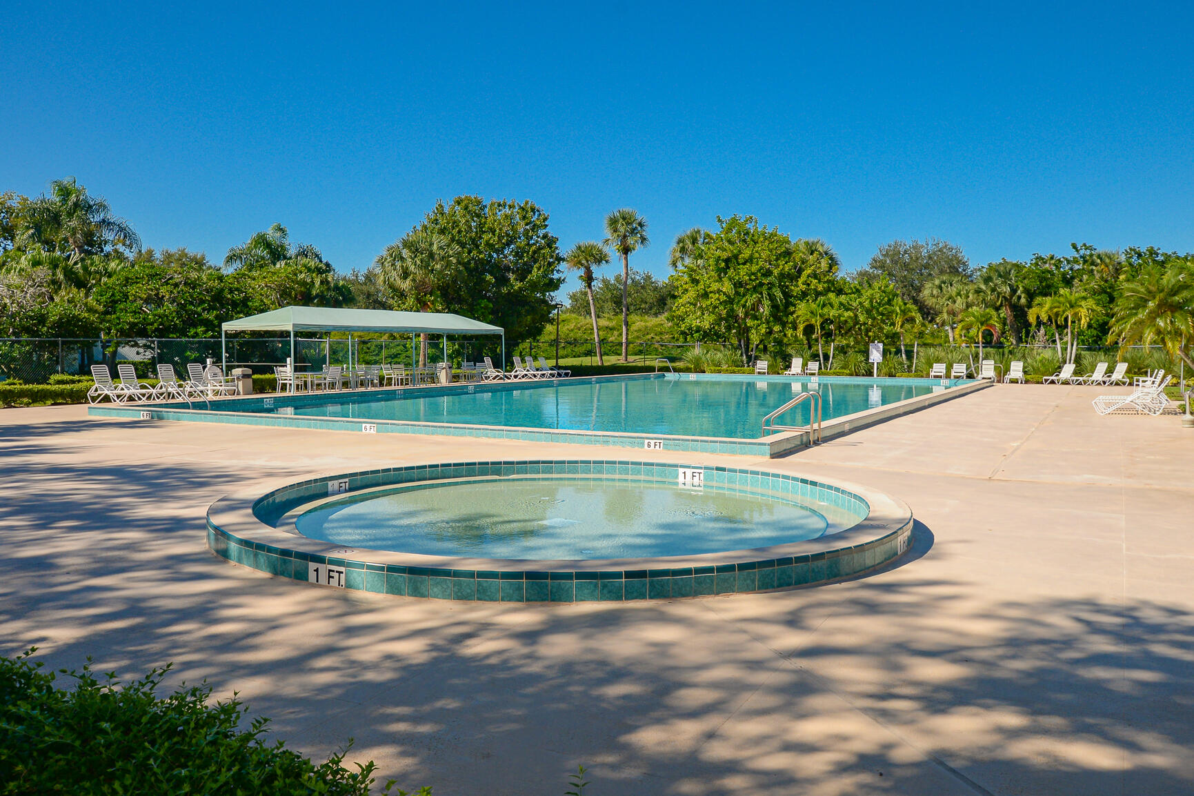 VILLAS AT SUNSET TRACE AT MARTIN DOWNS (AKA MARTIN - Residential