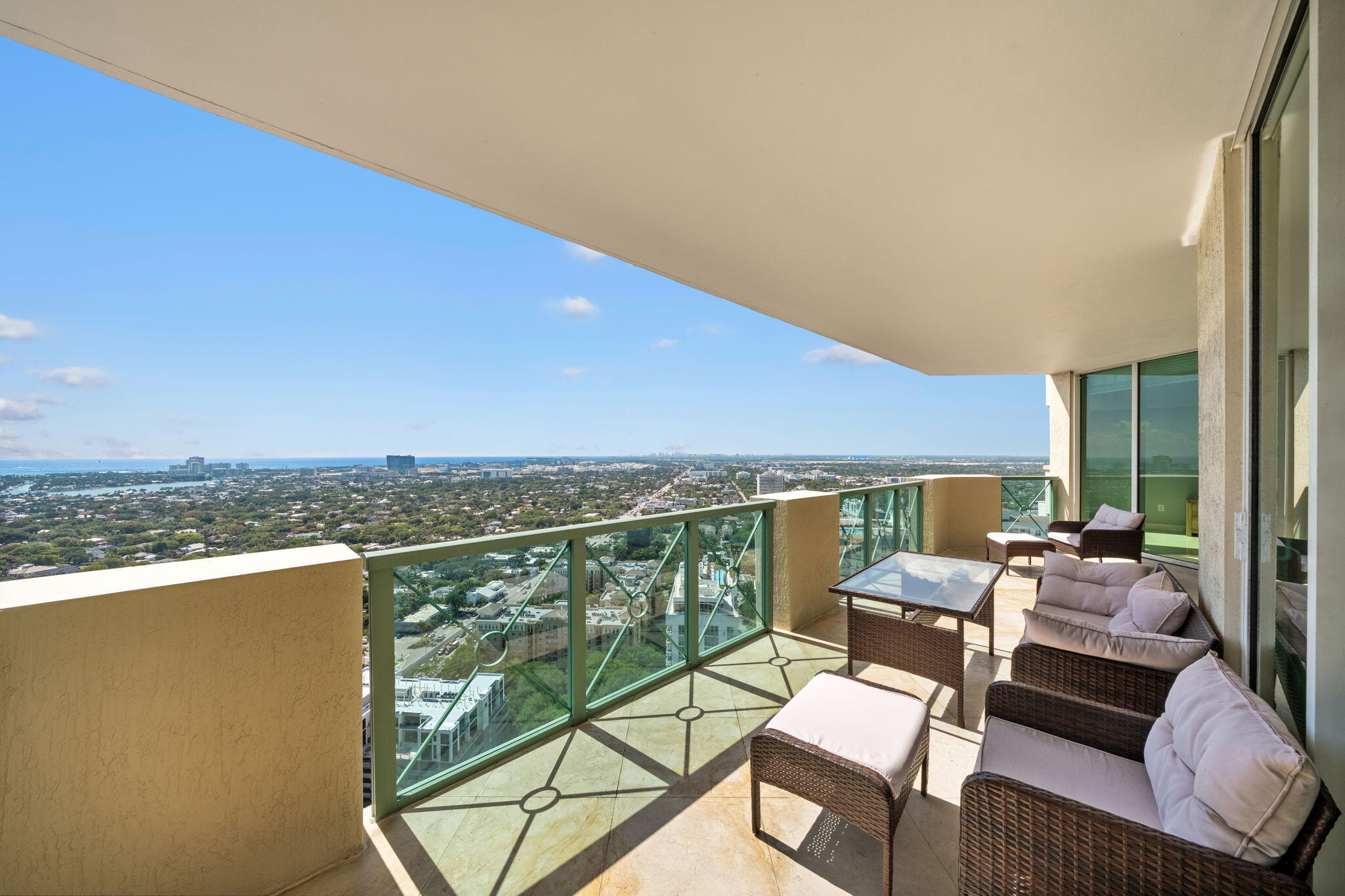 LAS OLAS GRAND CONDO - Residential