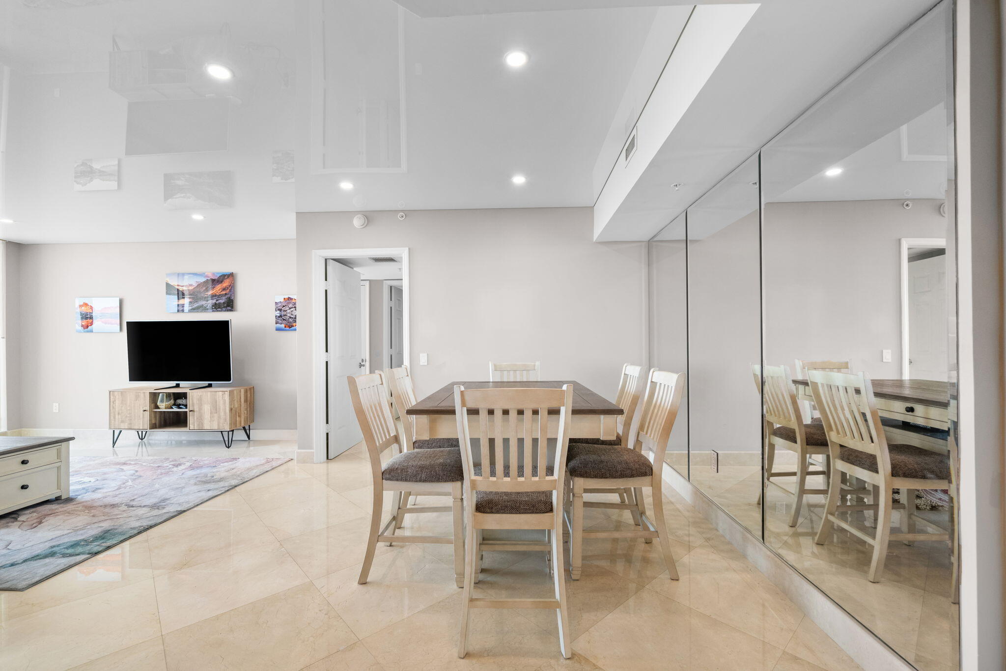 411 N New River Dr Drive E 3605