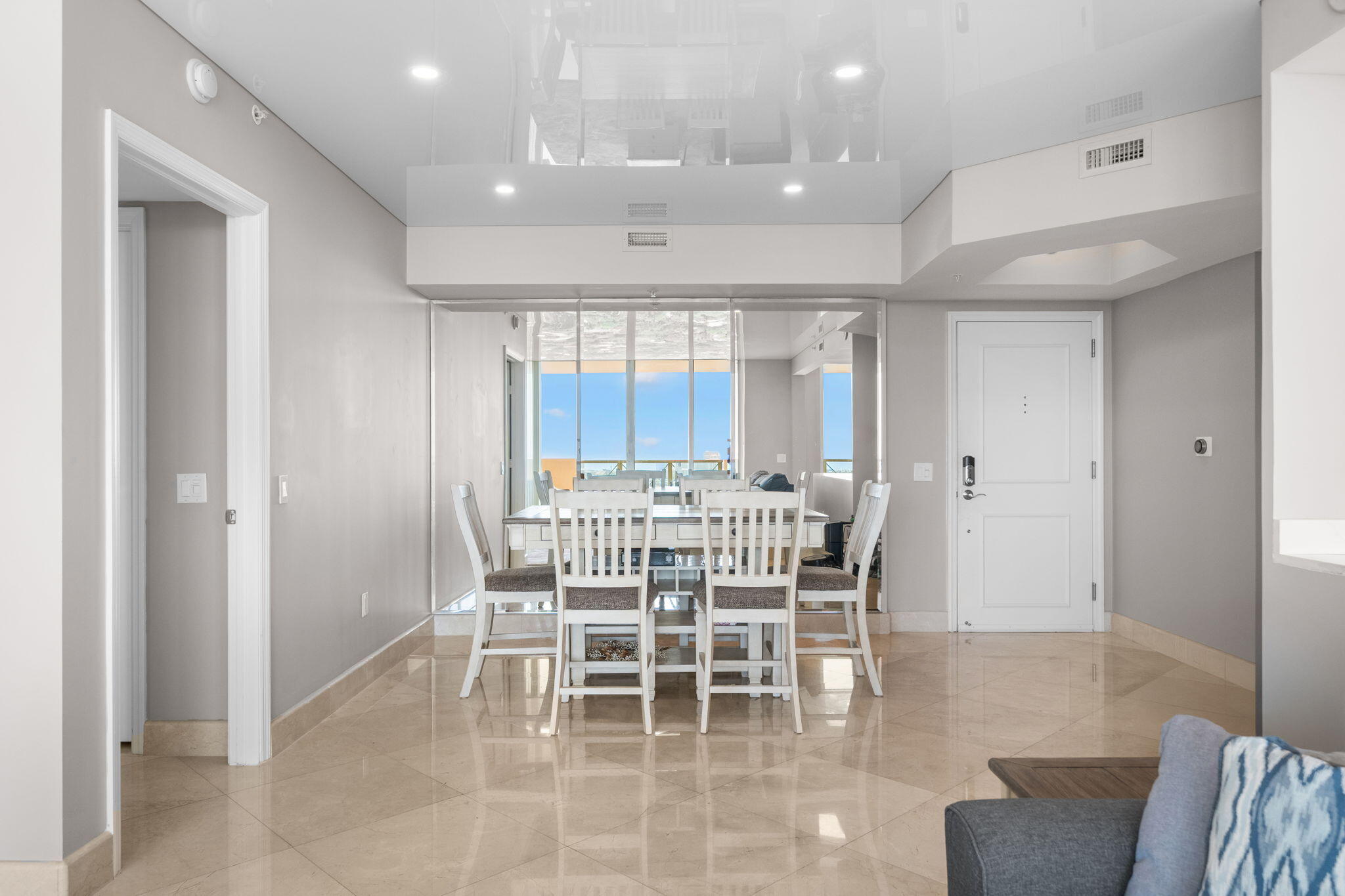 LAS OLAS GRAND CONDO - Residential