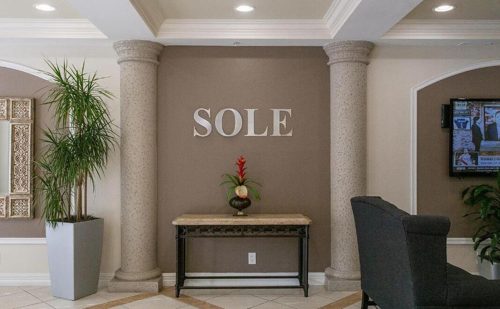 Photo of 533 NE 3rd Avenue #120, Fort Lauderdale, FL 33301 (MLS # B26016387)