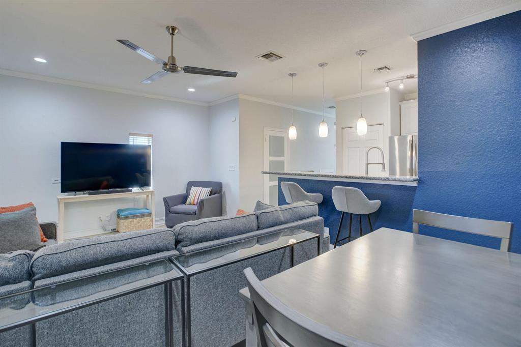 RIVER LANDINGS - Residential