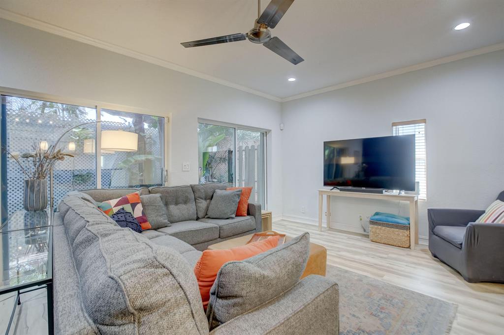 RIVER LANDINGS - Residential