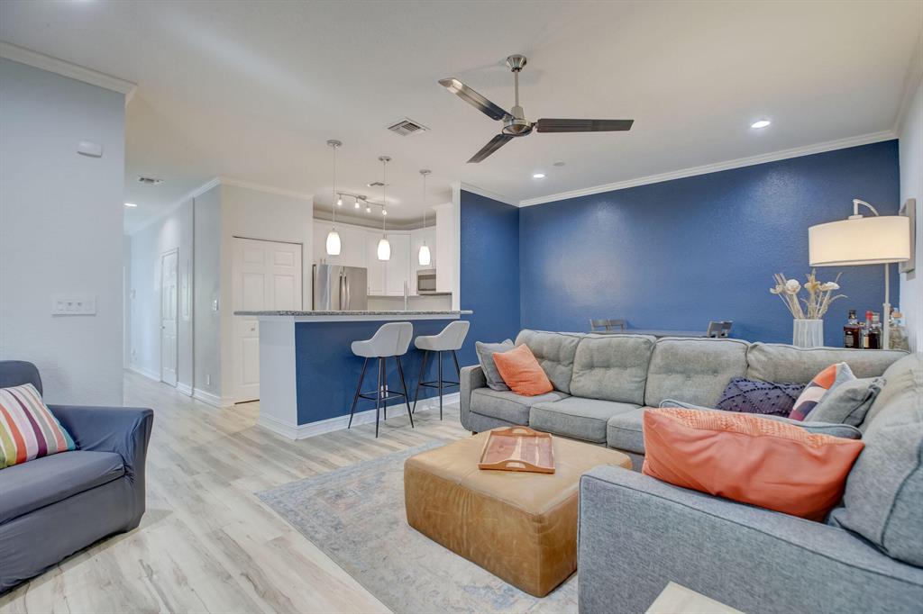 RIVER LANDINGS - Residential