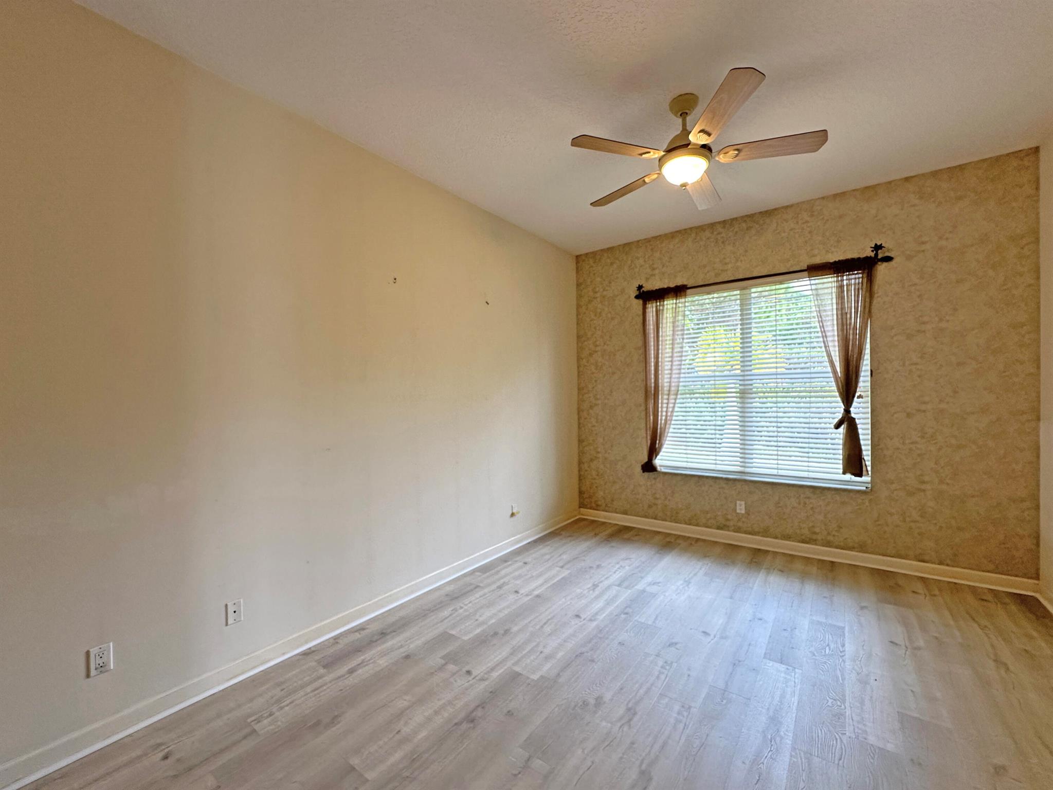 LAKE CHARLES - Residential