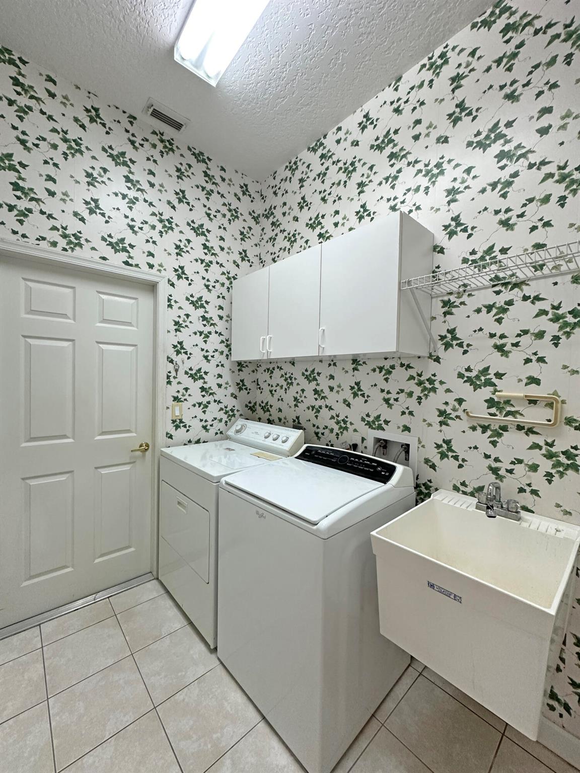 LAKE CHARLES - Residential