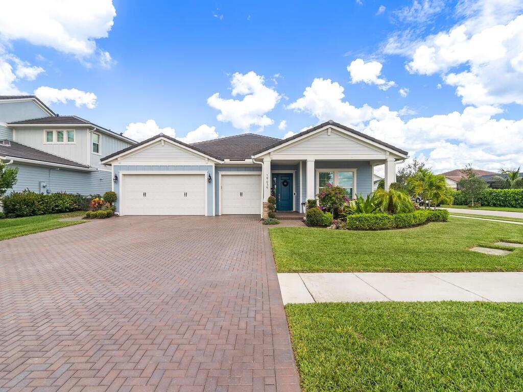 Photo of 19639 Split Rail Run, Loxahatchee, FL 33470 (MLS # F10381367)
