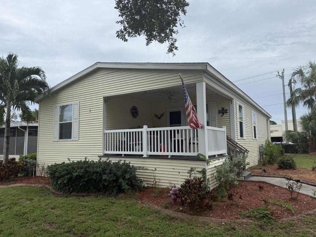 Photo of 2555 Pga Blvd, Lot Blvd #5, Palm Beach Gardens, FL 33410 (MLS # R11132318)