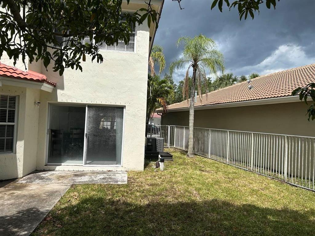 Bonaventure 82-43 B - Residential