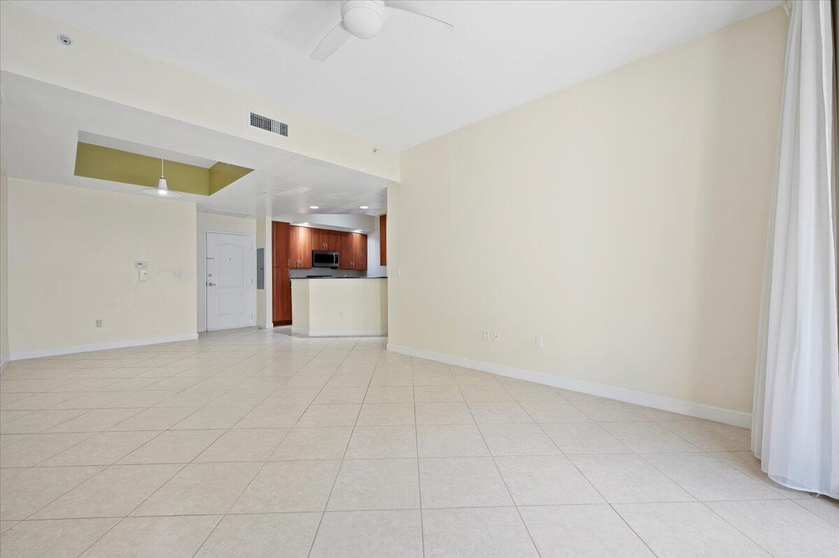 ONE CITY PLAZA CONDO - Residential