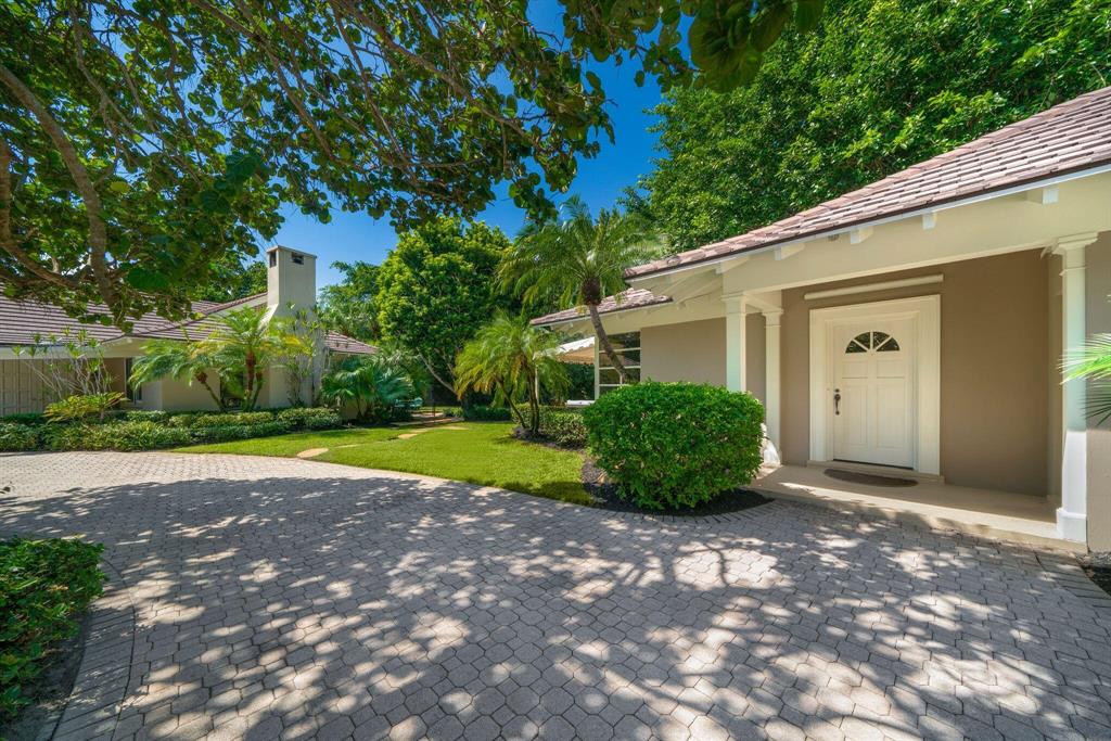 VILLAGE OF GOLF - Residential