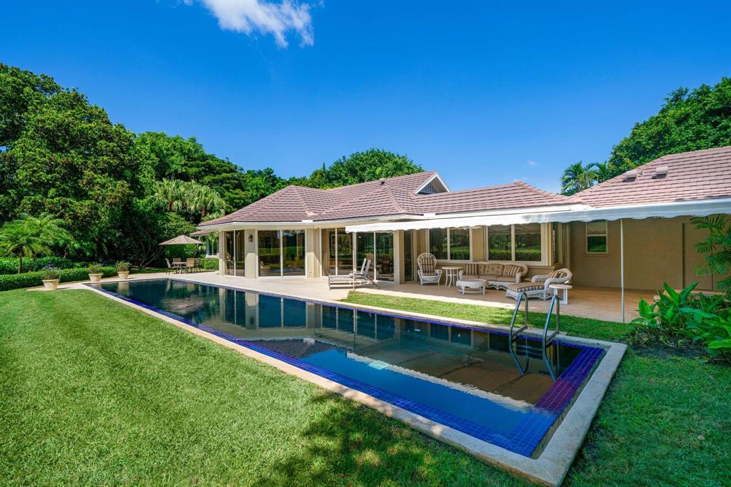 VILLAGE OF GOLF - Residential