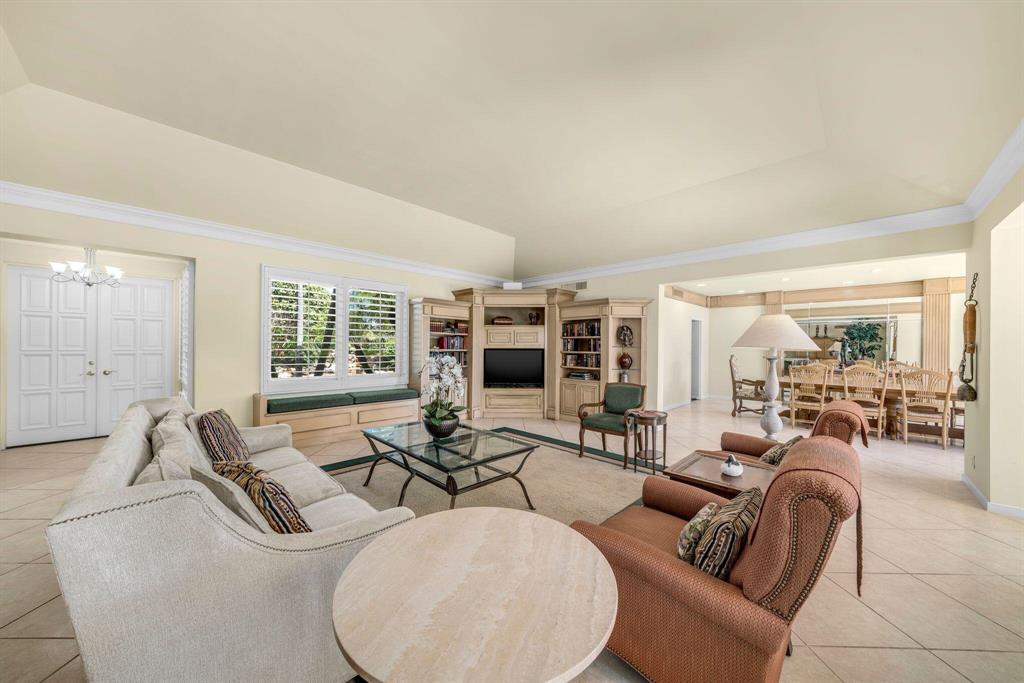 VILLAGE OF GOLF - Residential