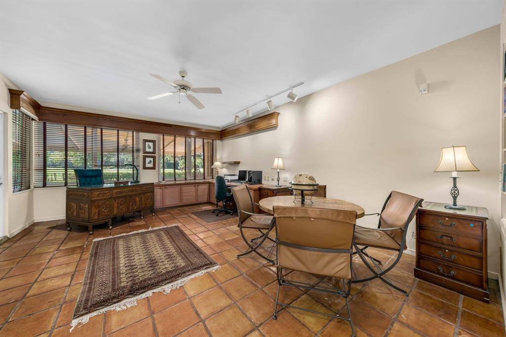 VILLAGE OF GOLF - Residential