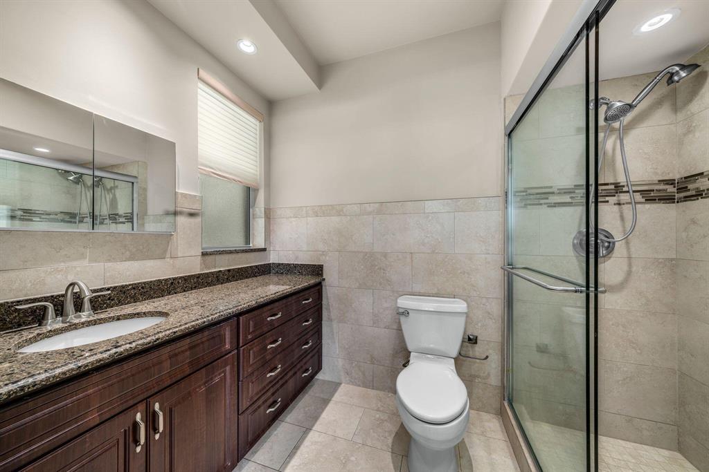 VILLAGE OF GOLF - Residential