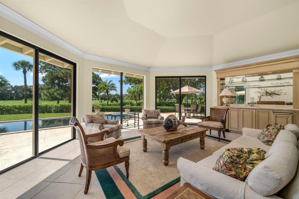 VILLAGE OF GOLF - Residential