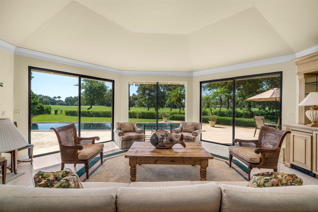 VILLAGE OF GOLF - Residential