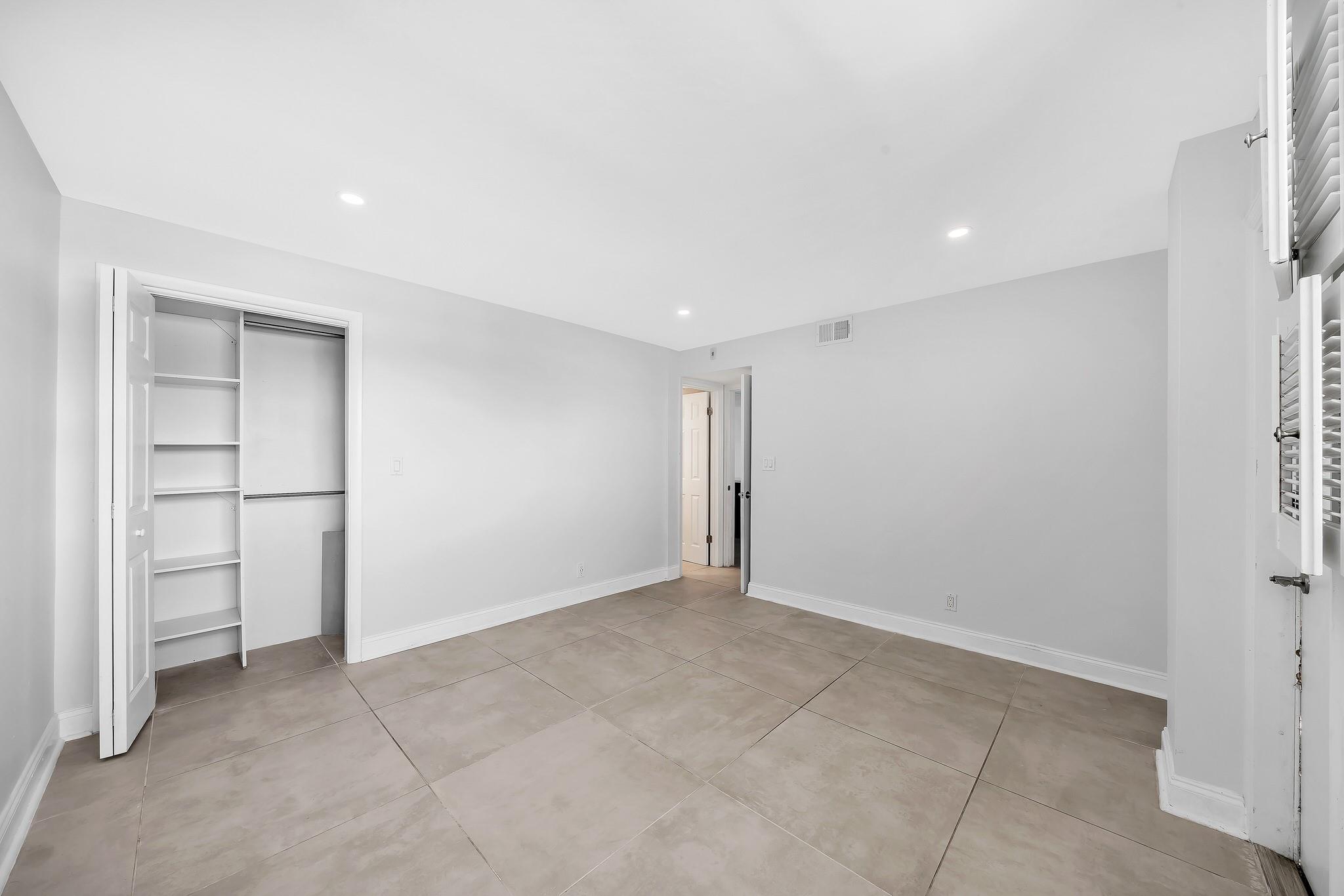 Ridgeview Towers Condo - Residential Lease