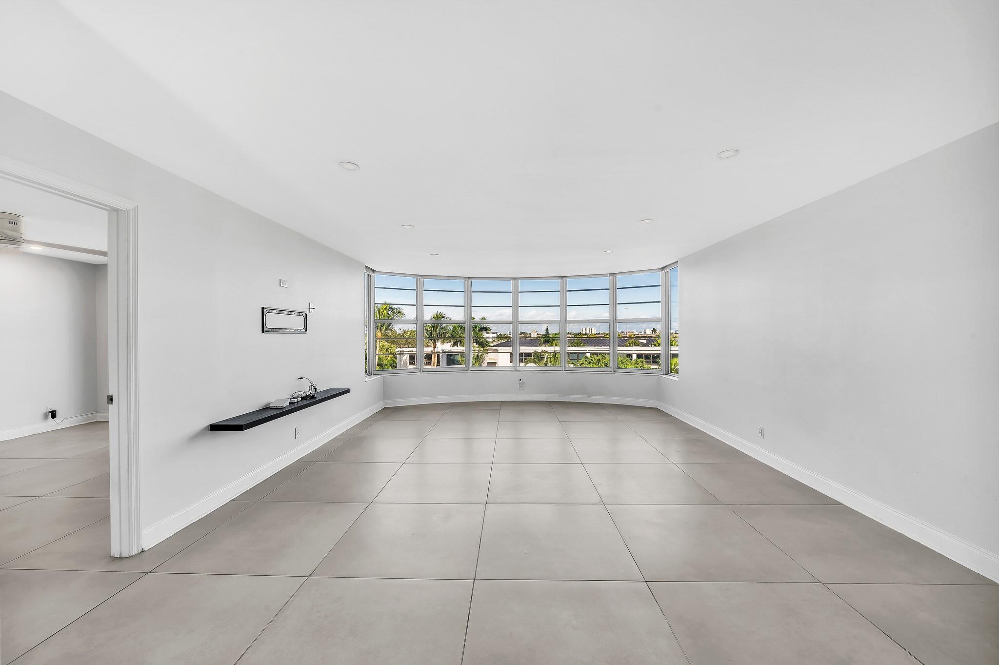 Ridgeview Towers Condo - Residential Lease