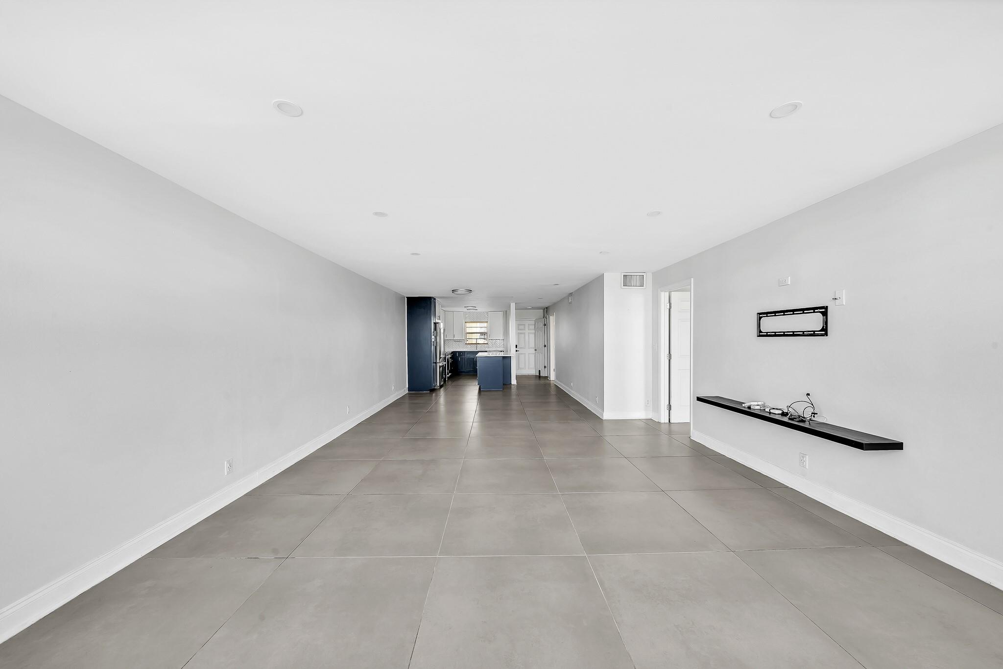 Ridgeview Towers Condo - Residential Lease