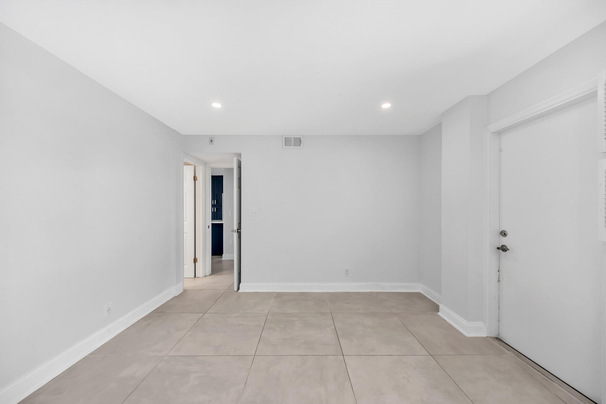 Ridgeview Towers Condo - Residential Lease