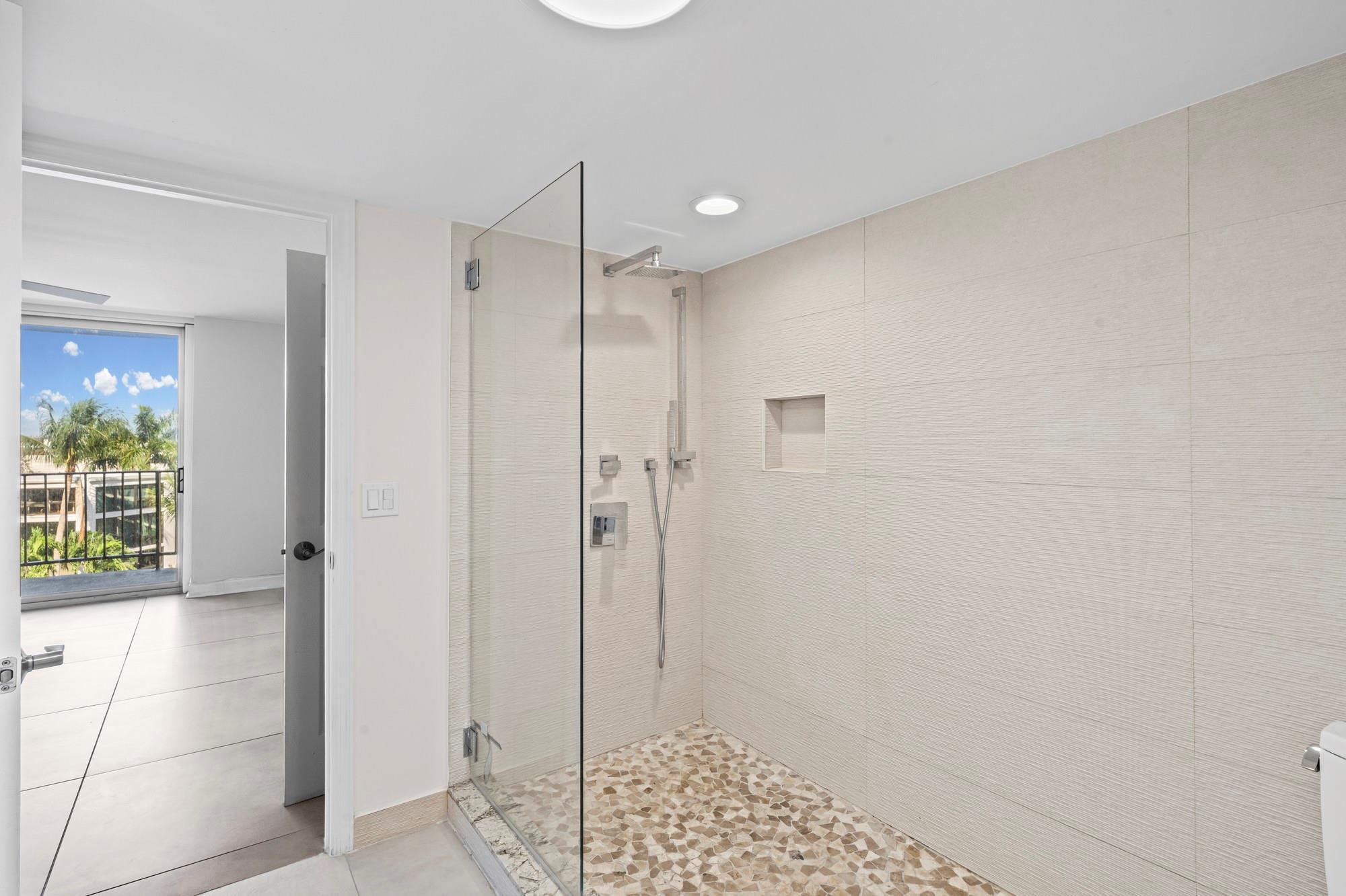 Ridgeview Towers Condo - Residential Lease