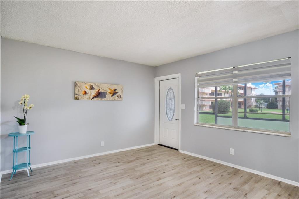 Beverly Hills Condominium - Residential