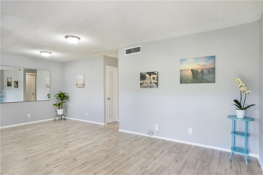 Beverly Hills Condominium - Residential