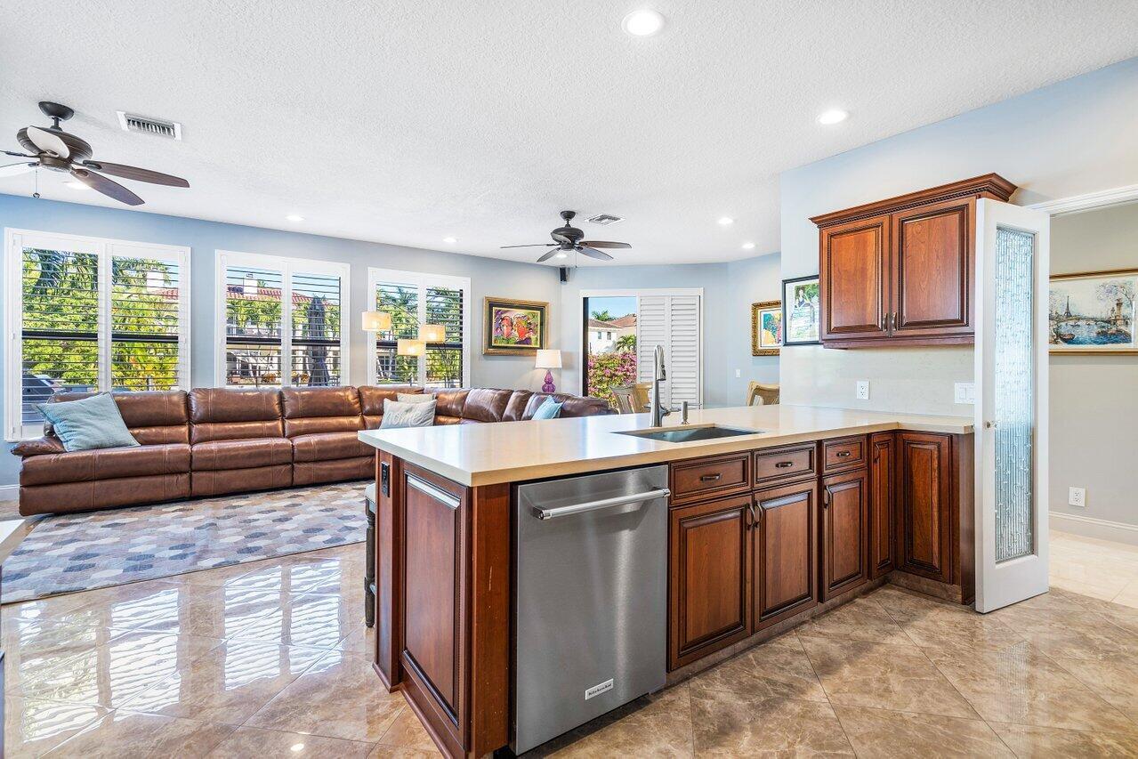 TROPIC ISLE 3RD SEC - Residential