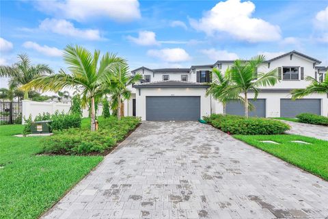 4973 Oakmont Drive Fort Lauderdale FL 33312