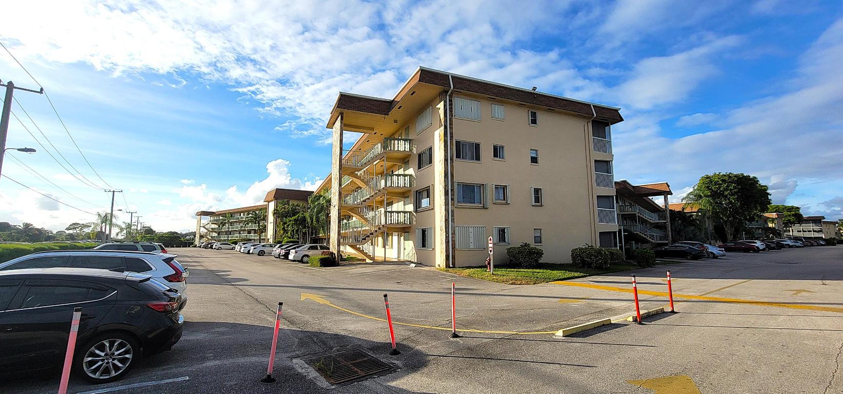 VILLAGE GREEN SUSSEX CONDO - Residential Lease