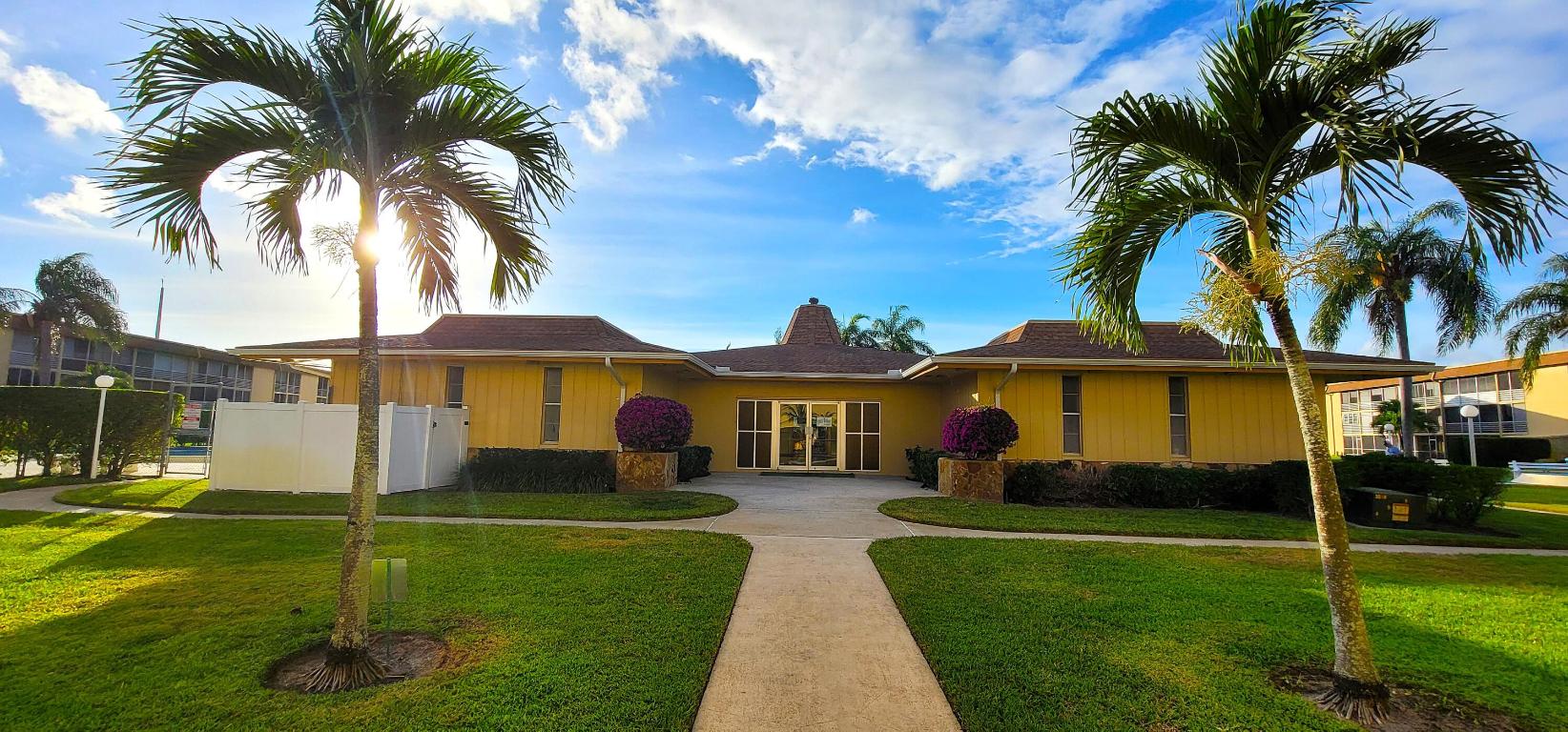 VILLAGE GREEN SUSSEX CONDO - Residential Lease